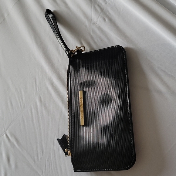 Steve Madden | Patent Wristlet Wallet - Picture 2 of 6